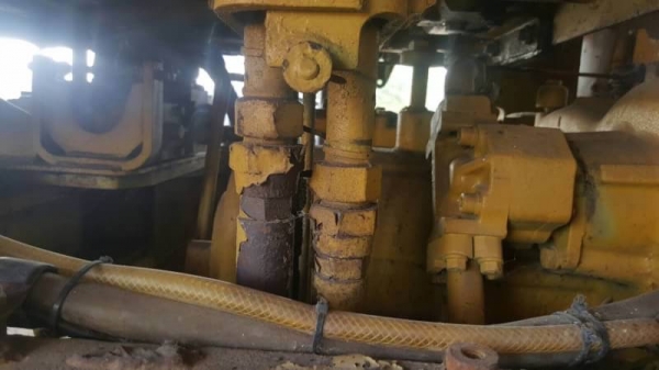 KOMATSU WA100-1 ราคา 695,000 บาท เครื่องดี เกียร์ดี ปั้มแรง สภาพพร้อมใช้ เอกสารเล่มทะเบียน  รถอยู่ จ.ร้อยเอ็ด โทร&amp;ไอดีไลน์ 0610710295