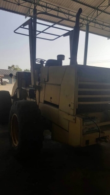 KOMATSU WA100-1 ราคา 695,000 บาท เครื่องดี เกียร์ดี ปั้มแรง สภาพพร้อมใช้ เอกสารเล่มทะเบียน  รถอยู่ จ.ร้อยเอ็ด โทร&amp;ไอดีไลน์ 0610710295