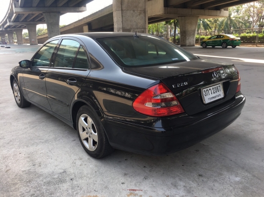 benz e220 cdi classic สีดำ ปี2004 รถพร้อมใช้ขับดีมาก