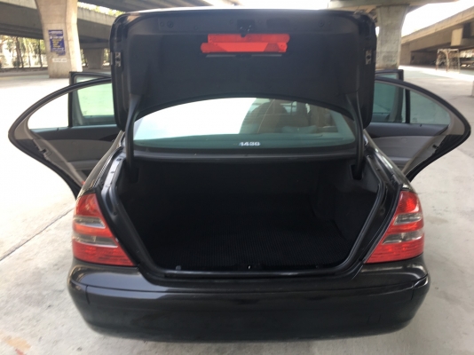benz e220 cdi classic สีดำ ปี2004 รถพร้อมใช้ขับดีมาก