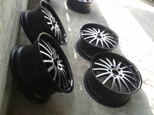 ขอบ18นิ้ว5รู114 ชุดนี้ ราคา 7900 บาท