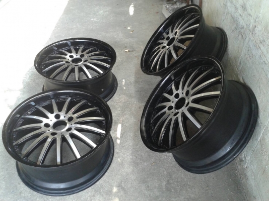 ขอบ18นิ้ว5รู114 ชุดนี้ ราคา 7900 บาท