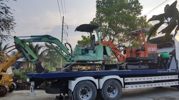 ขายด่วนรถแบคโฮไอเฮสไอIHI-IS-30Fเทียบเท่าPC30รถนอกสถาพดีพร้อมใช้เพิ่งนำเข้ามายังไม่เคยใช้งานในเมืองไทยเลย ขายด่วนรถแบคโฮไอเฮสไอIHI-IS-30Fเทียบเท่าPC30รถนอกสถาพดีพร้อมใช้เพิ่งนำเข้ามายังไม่เคยใช้งานในเมืองไทยเลย