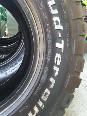 BF KM2 USA. 285-75-16 ปี13 คุ่ ปี10 คุ่ สภาพดี 1ชุด