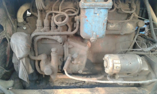 ขาย รถไถ FORD รุ่นเก่า รถใช้งานได้ดี อุปกรณ์มีแค่ใบดันหน้า