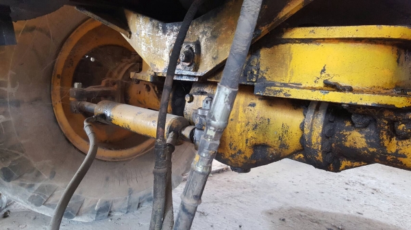 ขาย รถตัก KOMATSU JH30 สภาพดีพร้อมใช้งาน เครื่องดี ปั้มดี ราคาคุยกันได้ครับ