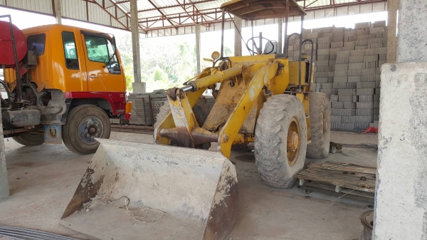 ขาย รถตัก KOMATSU JH30 สภาพดีพร้อมใช้งาน เครื่องดี ปั้มดี ราคาคุยกันได้ครับ