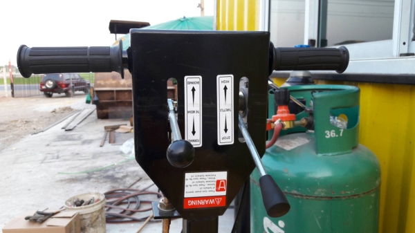 รถบดสั่นเสทือน2ล้อขนาด1-2ตันเครื่องใช้น้ำมันดีเซลไฮโดรลิคยี่ห้อRINนำเข้าจากจีน รถบดสั่นเสทือน2ล้อขนาด1-2ตันเครื่องใช้น้ำมันดีเซลไฮโดรลิคยี่ห้อRINนำเข้าจากจีน