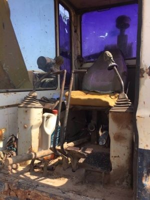 KOMATSU PC120-5 ราคา 395,000 บาท คอนโทรลสั้น เครื่องดี ปั้มแง โช่บาง เอวขยับนิดๆ ไฟฟ้าตัด เอกสารชื้อขาย