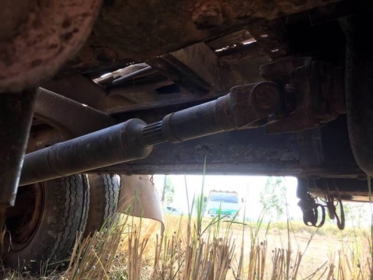 ISUZU หัวยาว 125,000 ขาท เครื่อง 6BB1-145 แรง มีสโลว์กลาง 1 เพลา ไม่มีเล่มทะเบียน