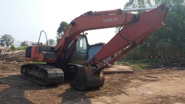 ขาย 975,000 HITACHI ZX 200-1 เครื่องดี ปั้มแรง ไฟฟ้าอุปกรครบแต่ต้องเช็ค ช่วงล่างเต็ม เอกสารชุดจดทะเบียน ขาย 975,000 HITACHI ZX 200-1 เครื่องดี ปั้มแรง ไฟฟ้าอุปกรครบแต่ต้องเช็ค ช่วงล่างเต็ม เอกสารชุดจดทะเบียน