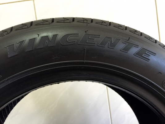ขายยาง DEESTONE รุ่น VINCENTE 165/60R13 ผลิตปลายปี 16 ขายยาง DEESTONE รุ่น VINCENTE 165/60R13 ผลิตปลายปี 16