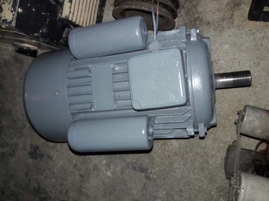 ขาย !! มอเตอร์3แรง220v.ของจีน.รุ่นหนัก.พร้อมใช้งาน