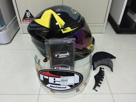 ขายหมวกกันน๊อค REAL HELMET " size L "