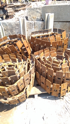 โซ่ข้อถี่ 23 ฟัน ใส่PC10 20 30 ได้ ใส่แทนแทร็กยางได้ เก่านอก