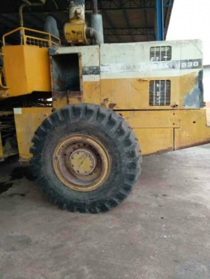KOMATSU 530