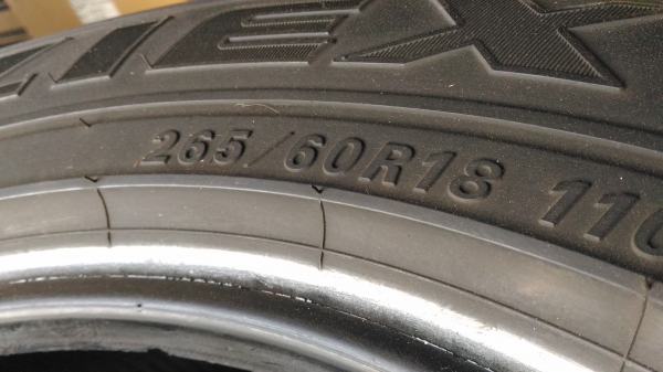 ขายยาง 265/60/18