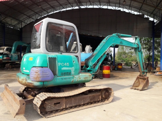 ขายKOMATSU  PC45-1E  เก่าญี่ปุ่นแท้  สภาพสวย  มีเก๋งพร้อม  เครื่องดำ  ลองระบบกันได้ทุกวัน  โทร  089-3818694 ดวงนภา