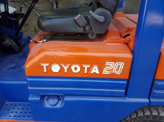 ขายรถยก2ตันรุ่น5เกียธรรมดา.เบนซิล