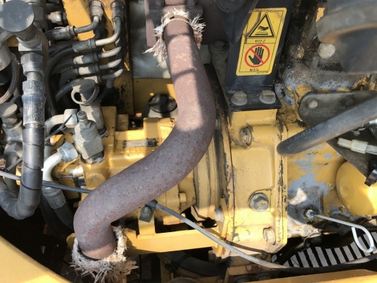 CAT 305SR-DCR00425 ตู้เก๋ง นำเข้าจากญี่ปุ่น สภาพสวยครับ