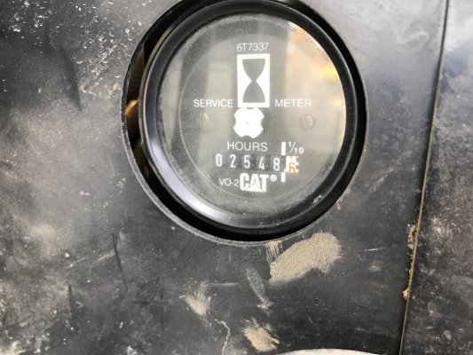 CAT 305SR-DCR00425 ตู้เก๋ง นำเข้าจากญี่ปุ่น สภาพสวยครับ