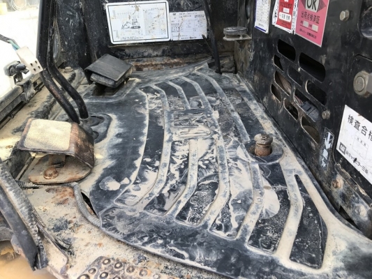 CAT 305SR-DCR00425 ตู้เก๋ง นำเข้าจากญี่ปุ่น สภาพสวยครับ