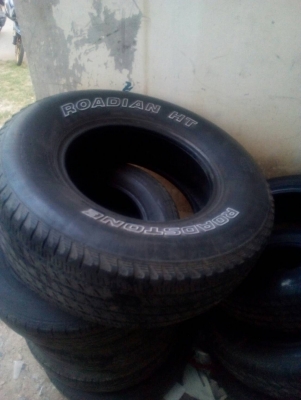 265/70R16 ROADSTONE ROADIAN HT ตัวหนังสือขาว มี 1 เส้น tel. 081-427-3941 265/70R16 ROADSTONE ROADIAN HT ตัวหนังสือขาว มี 1 เส้น tel. 081-427-3941