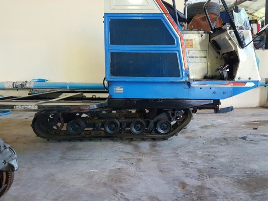 รถเกี่ยวข้าวญี่ปุ่น เครื่องยนต์ดีเซล3สูบ 19แรงม้า ใช้งานได้ตามปกติ นำเข้าจากญี่ปุ่น