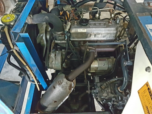 รถเกี่ยวข้าวญี่ปุ่น เครื่องยนต์ดีเซล3สูบ 19แรงม้า ใช้งานได้ตามปกติ นำเข้าจากญี่ปุ่น