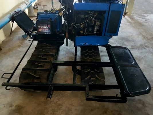 รถเกี่ยวข้าวญี่ปุ่น เครื่องยนต์ดีเซล3สูบ 19แรงม้า ใช้งานได้ตามปกติ นำเข้าจากญี่ปุ่น