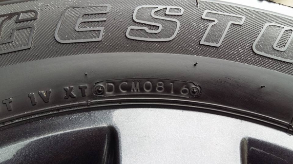 ขายล้อแม็กป้ายแดง chev colorado 18"&times;7.5" ยางปี16 สนใจติดต่อ ก.เจริญการยางครับ 081-3747940