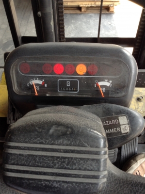 +++ ขายโฟล์คลิฟท์ CATERPILLAR FD25 ขนาด 2.5 ตัน เครื่องยนต์ดีเซล เสา 4 เมตร เกียร์ออโตเมติค งา 1,070 มม. ยางตันครับ +++ ขายโฟล์คลิฟท์ CATERPILLAR FD25 ขนาด 2.5 ตัน เครื่องยนต์ดีเซล เสา 4 เมตร เกียร์ออโตเมติค งา 1,070 มม. ยางตันครับ