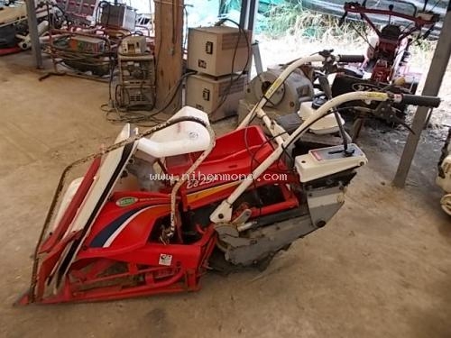 ราคาพิเศษ 10,000 บาท!! รถเกี่ยวข้าวเดินตาม YANMAR Be25A รหัสสินค้า : 80803053 www.nihonmono.com ราคาพิเศษ 10,000 บาท!! รถเกี่ยวข้าวเดินตาม YANMAR Be25A รหัสสินค้า : 80803053 www.nihonmono.com