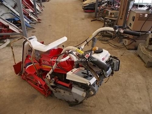 ราคาพิเศษ 10,000 บาท!! รถเกี่ยวข้าวเดินตาม YANMAR Be25A รหัสสินค้า : 80803053 www.nihonmono.com ราคาพิเศษ 10,000 บาท!! รถเกี่ยวข้าวเดินตาม YANMAR Be25A รหัสสินค้า : 80803053 www.nihonmono.com