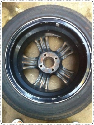 แม็กET40พร้อมยาง ขอบ15 แม็กET40พร้อมยาง ขอบ15