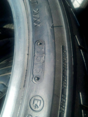 235/40R18 DIMONDBACK ปี16 มี 2 เส้น สวย ดอกหนา tel.081-427-3941 235/40R18 DIMONDBACK ปี16 มี 2 เส้น สวย ดอกหนา tel.081-427-3941