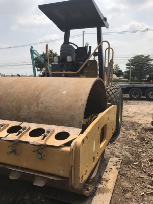 ขายรถบดถนน CAT CS533E 10 ตัน พร้อมเปลือกหนาม สนใจติดต่อ 081-5305979