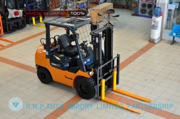 ขายรถโฟล์คลิฟท์มือสอง TOYOTA รุ่น7FGJ30-13018 นำเข้าจากประเทศญี่ปุ่น 100\% ไม่เคยใช้งานในไทย