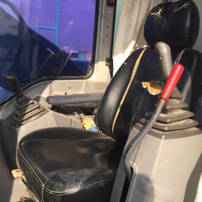 Kobelco M6Super SK200 YN09 ไฟฟ้เต็มแอร์เย็น เล่มพร้อม โซ่หนาแทรคดี เอวแน่น Kobelco M6Super SK200 YN09 ไฟฟ้เต็มแอร์เย็น เล่มพร้อม โซ่หนาแทรคดี เอวแน่น