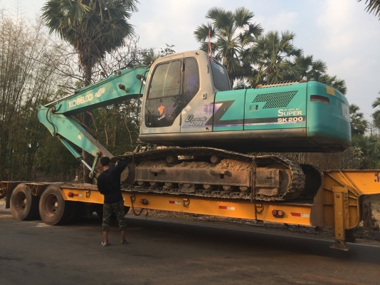 Kobelco M6Super SK200 YN09 ไฟฟ้เต็มแอร์เย็น เล่มพร้อม โซ่หนาแทรคดี เอวแน่น Kobelco M6Super SK200 YN09 ไฟฟ้เต็มแอร์เย็น เล่มพร้อม โซ่หนาแทรคดี เอวแน่น