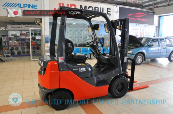 ขายรถโฟล์คลิฟท์มือสอง TOYOTA รุ่น 8FG15-15156  นำเข้าจากประเทศญี่ปุ่น 100\% ไม่เคยใช้งานในไทย