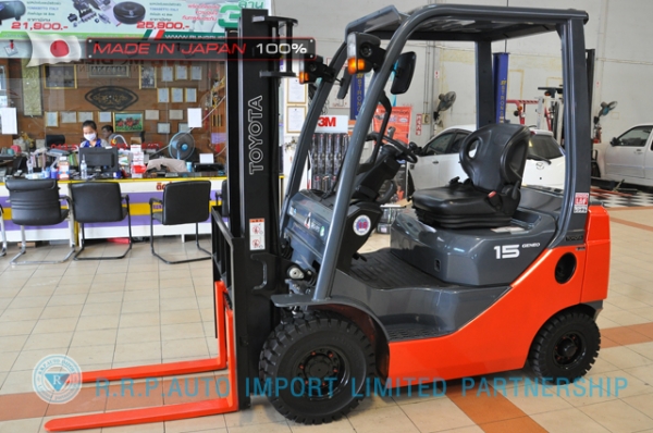 ขายรถโฟล์คลิฟท์มือสอง TOYOTA รุ่น 8FG15-15156  นำเข้าจากประเทศญี่ปุ่น 100\% ไม่เคยใช้งานในไทย