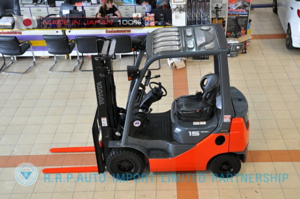 ขายรถโฟล์คลิฟท์มือสอง TOYOTA รุ่น 8FG15-15156  นำเข้าจากประเทศญี่ปุ่น 100\% ไม่เคยใช้งานในไทย