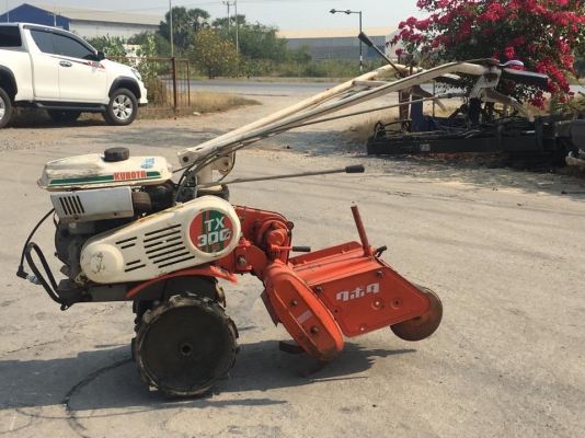 พรวนดินล้อยางตัน ยี่ห้อKUBOTA รุ่นTX300S
