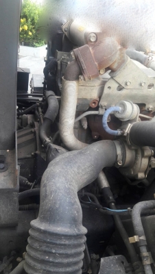 รถอีซุซุ 6 ล้อดั้ม NPR 150 แรงม้า ปี 57. , ( รถวิ่ง 3x,xxx กม. ) สนใจติดต่อ 081 - 6079515