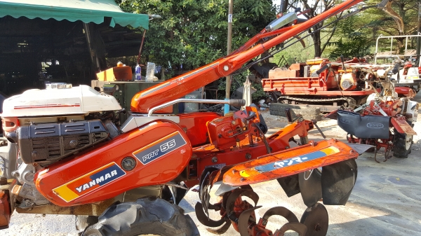 รถพรวนดิน 5.5 แรง สาดออกข้าง พร้อมใช้งาน ใบตีดินสวย สอบถามได้ ครับ ราคา 18500 บาท รหัสสินค้า D1 - 13 รถพรวนดิน 5.5 แรง สาดออกข้าง พร้อมใช้งาน ใบตีดินสวย สอบถามได้ ครับ ราคา 18500 บาท รหัสสินค้า D1 - 13