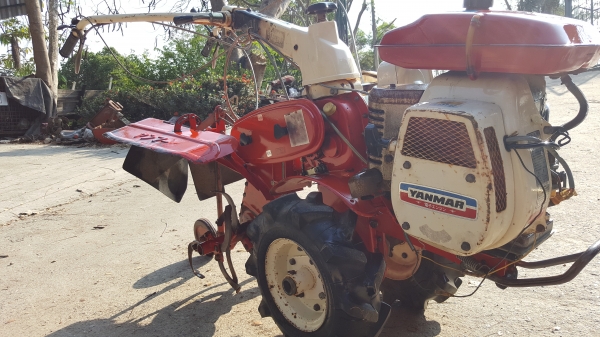 รถพรวนดินสาดออกข้าง 4.5 แรง พร้อมใช้งาน ใบตีดินสวยๆๆ ปรับสภาพเปลี่ยนถ่ายของเหลวให้หมดพ่นทับตัวหยุดสนิมเหล็ก ราคา 17500 บาท สอบถามได้ รหัสสินค้า D1 - 9