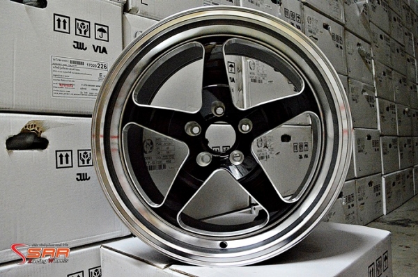 WELD ขอบ18 พร้อมยางราคาพิเศษ ชุดละ 25,000 เท่านั้น