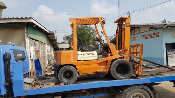 ขายด่วนรถยกTOYOTA 4FG25ยก2.5ตันเสาสูง3เมตรงากะดกเคื่องโตต้า4สูบ4Pเบนซินติดแก็สได้ยางคู้หน้ายาง6เส้นรถนอกเพิ่งนำเข้ามายังไม่เคยใช้งานในเมืองไทยเลย ขายด่วนรถยกTOYOTA 4FG25ยก2.5ตันเสาสูง3เมตรงากะดกเคื่องโตต้า4สูบ4Pเบนซินติดแก็สได้ยางคู้หน้ายาง6เส้นรถนอกเพิ่งนำเข้ามายังไม่เคยใช้งานในเมืองไทยเลย