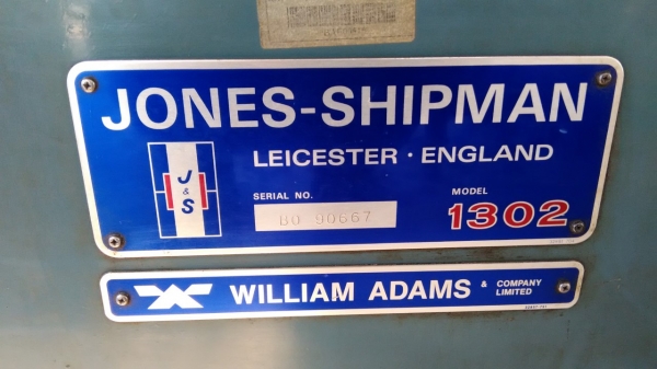 **ขายถูกๆครับ**เครื่องเจียระไนกลม(นอก-ใน)มือสองจากญี่ปุ่น JONES-SHIPMAN(England) od350*650mml แน่นๆนิ่งๆทดสอบเรียบร้อยทุกระบบใช้งานได้ดี..จัดส่งทั่วไทยครับ